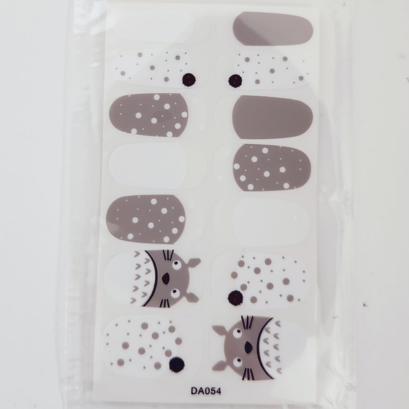 ⭐4/$15 Totoro Nail Wraps - Picture 4 of 6
